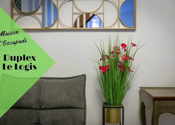 Le Logis - Lescapade-medievale アパート *