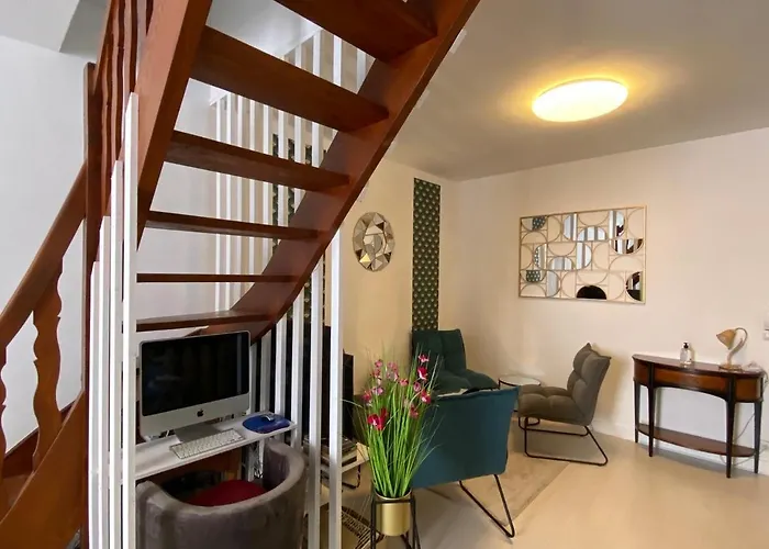 Le Logis - Lescapade-medievale