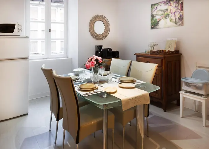 Le Logis - Lescapade-medievale *